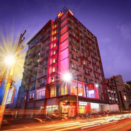Red Planet Clark Angeles City Exterior photo