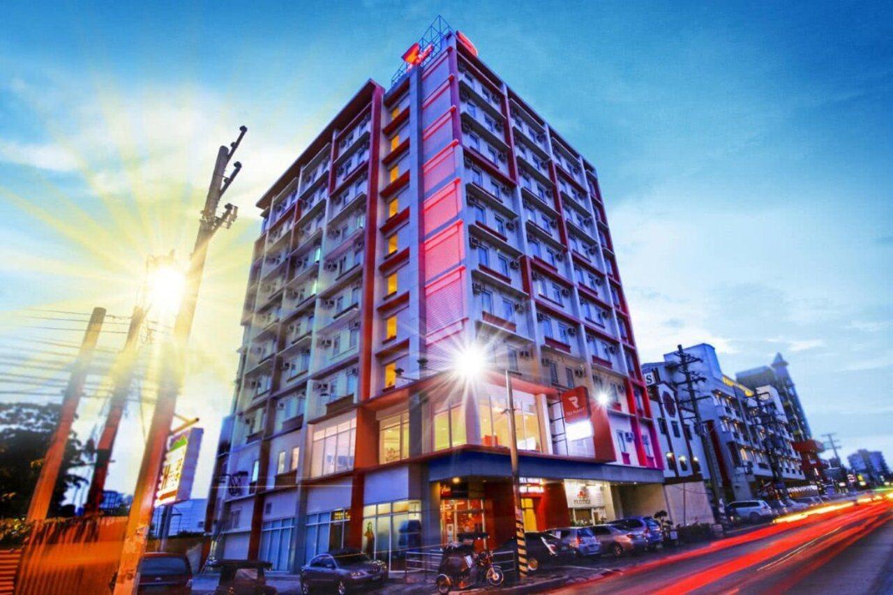 Red Planet Clark Angeles City Exterior photo