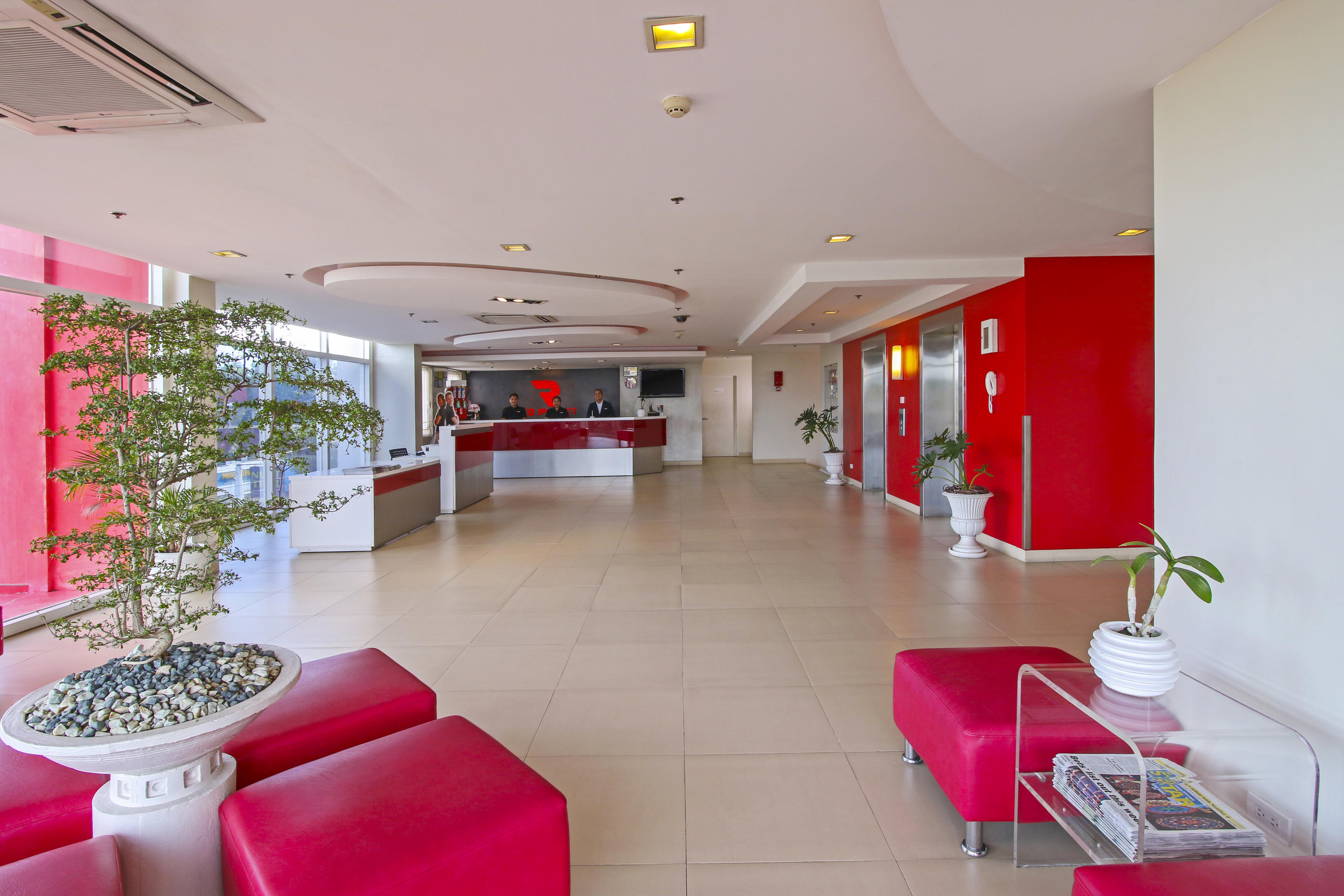 Red Planet Clark Angeles City Exterior photo