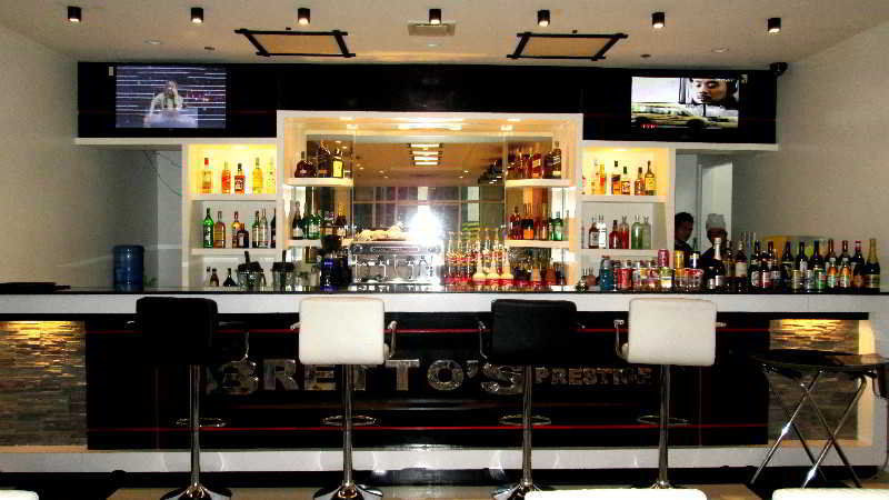 Red Planet Clark Angeles City Exterior photo