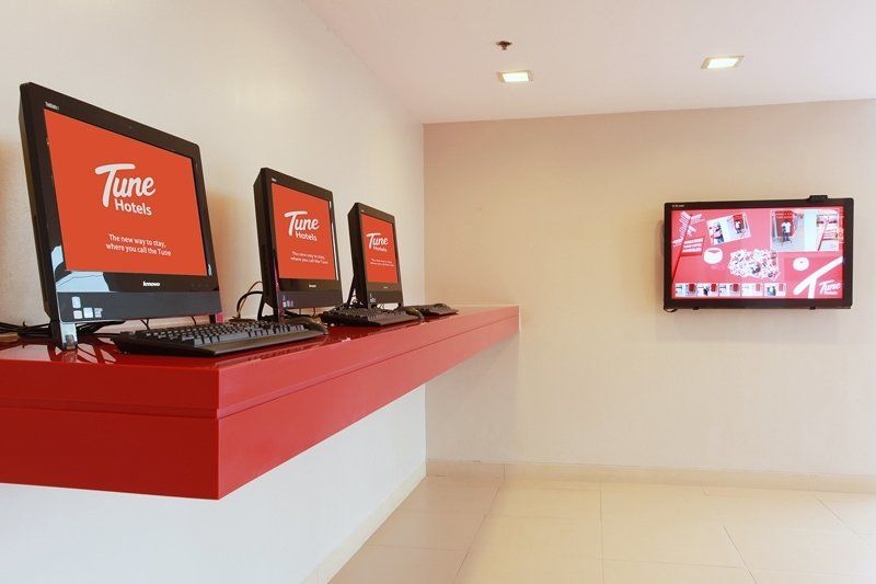 Red Planet Clark Angeles City Exterior photo