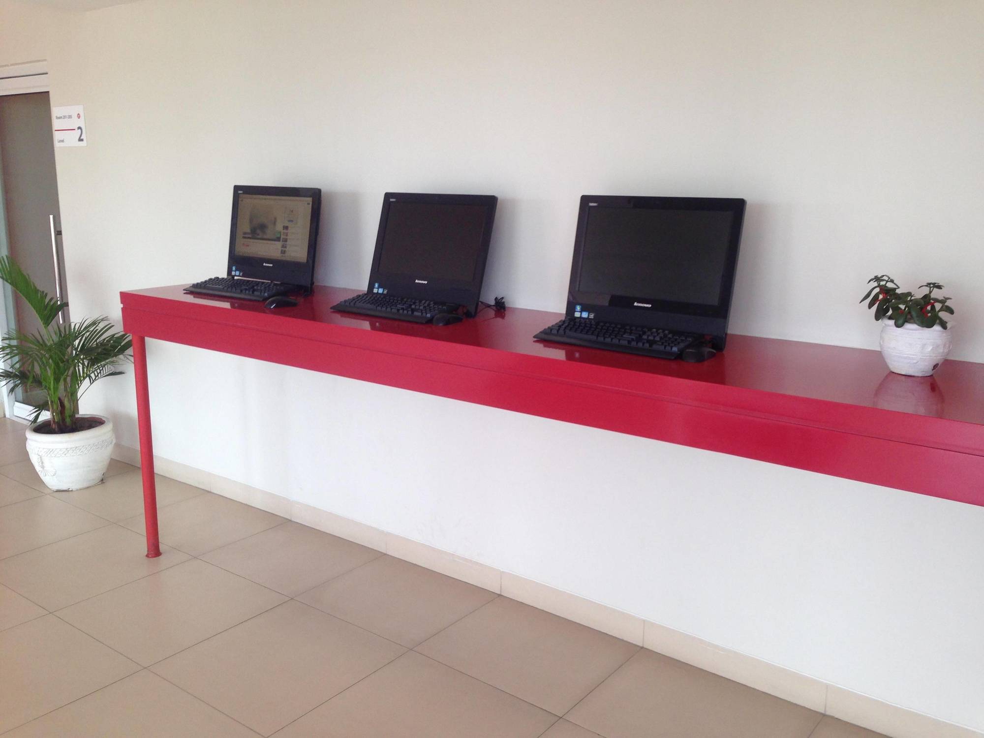 Red Planet Clark Angeles City Exterior photo