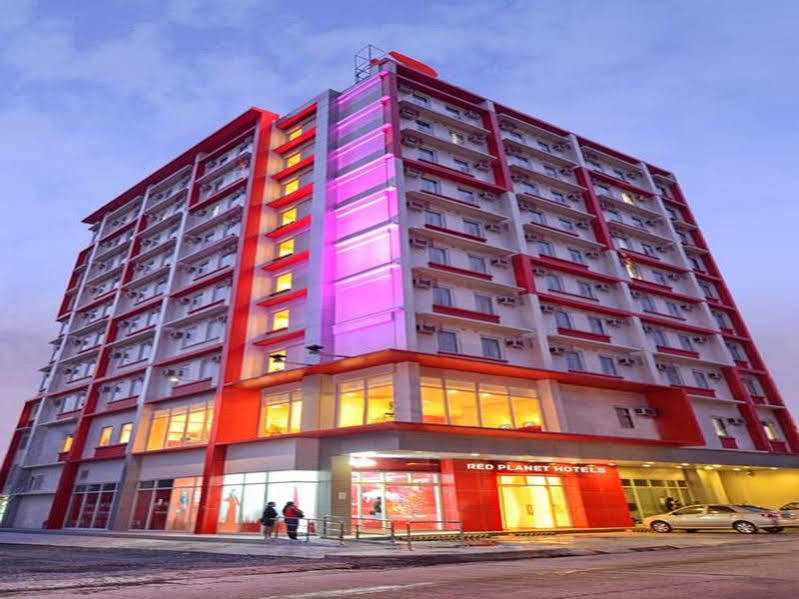 Red Planet Clark Angeles City Exterior photo